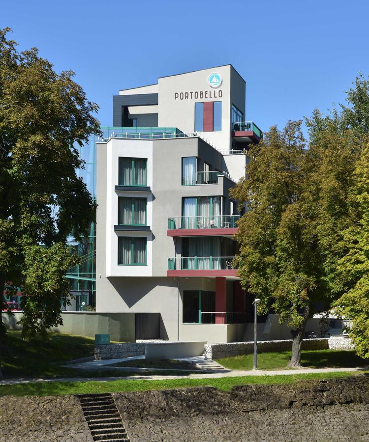 Portobello Wellness & Yacht Hotel Esztergom Esterno foto