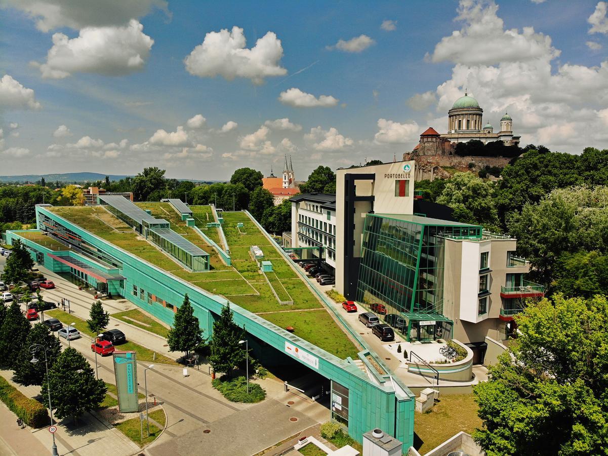 Portobello Wellness & Yacht Hotel Esztergom Esterno foto